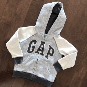 Gap Hoodie